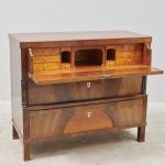 1628 5320 CHEST OF DRAWERS